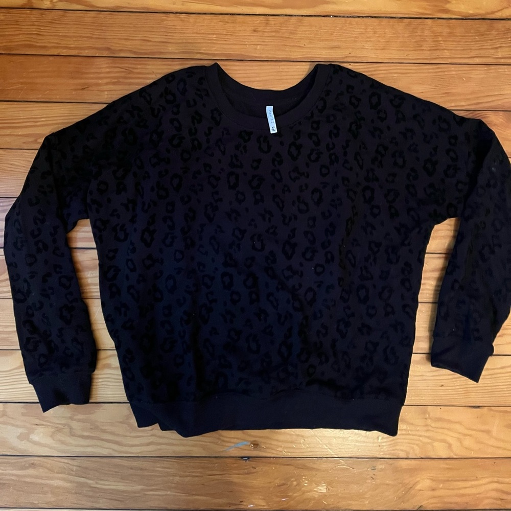 Sweatshirt - Picture 2 of 3